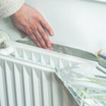 Kan sølvpapir bag en radiator give ekstra varme?